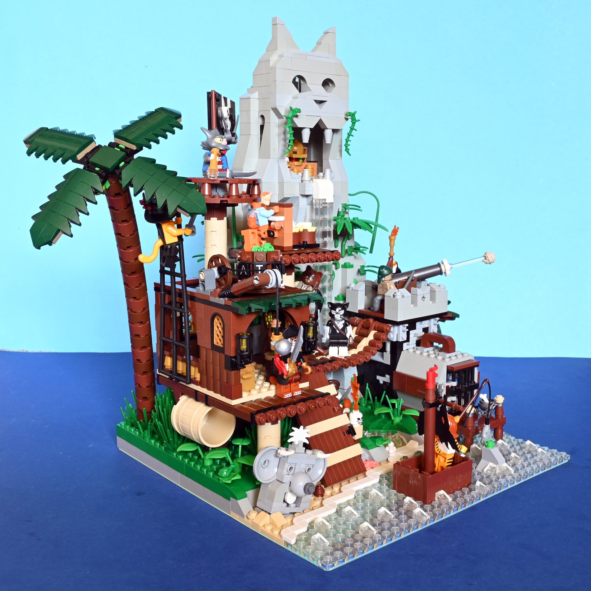 “PlunderCats: Hideout on Cat Skull Island” by Oky – MOCs – The home of ...