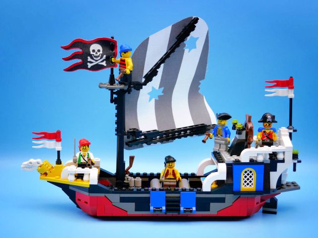 “Captain Ironhook’s Classic Pirate Junk” by Legostein – MOCs – The Best ...