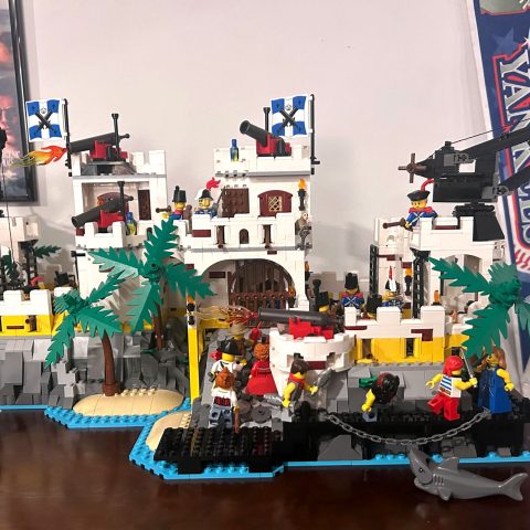 Two 10320 Eldorado Fortresses combined by TheOriginalVideono