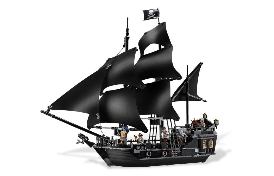 LEGO Ship 4184 Black Pearl 