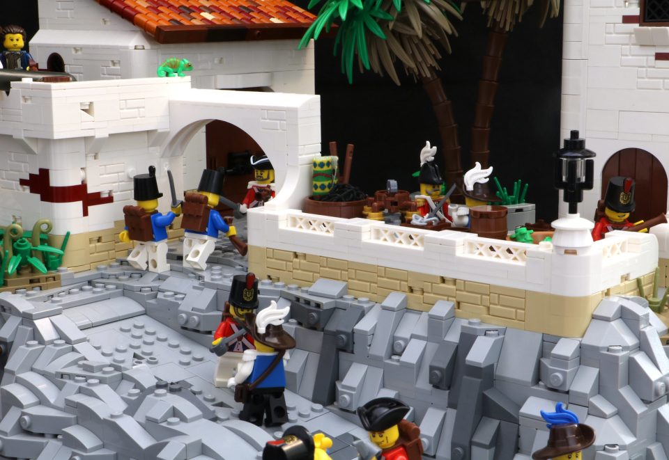 LEGO Soldiers attack the Imperial Trading Post